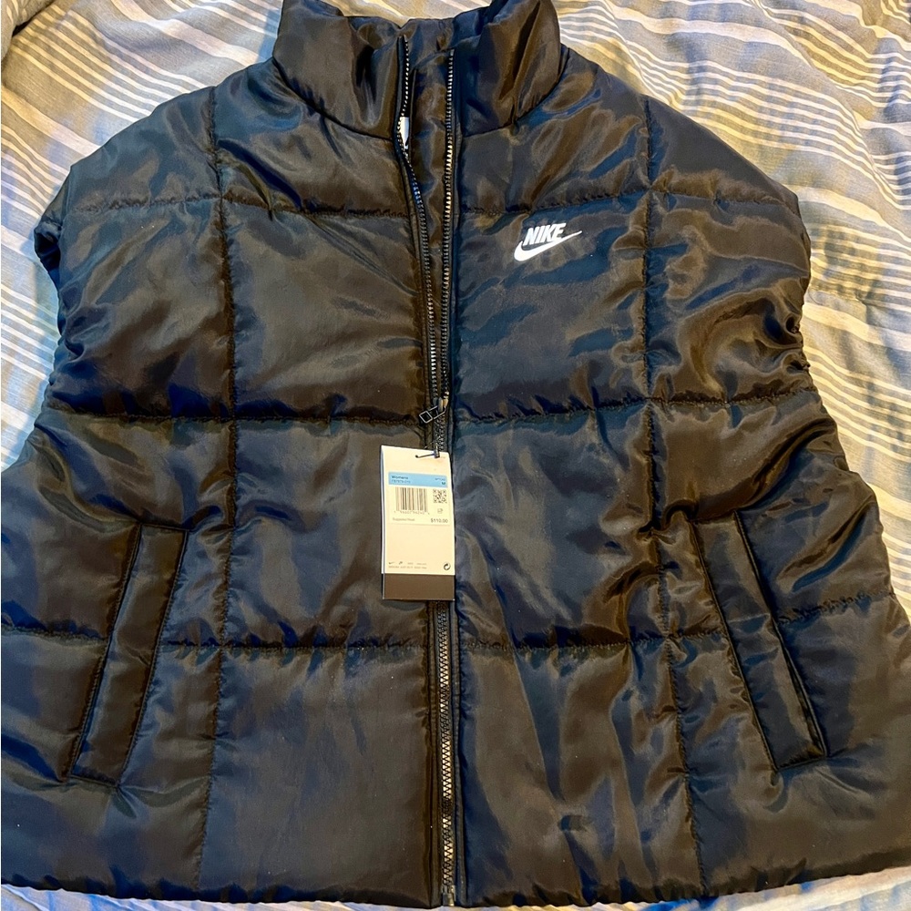Black Nike Therma fit best brand new with tags
